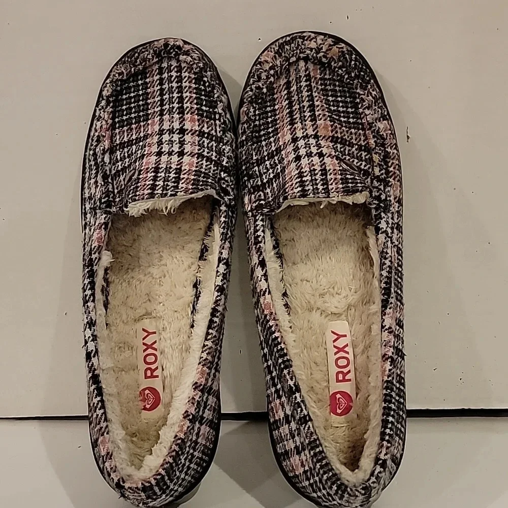 ROXY PLAID SIDEWALK SURFERS (sz 10)